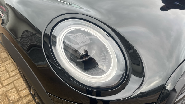 MINI Hatchback 1.5 Cooper Sport Premium 5dr Auto Petrol Hatchback